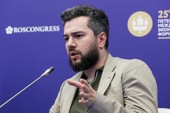 Директор АНО «Диалог» сообщил, что скорость и количество площадок распространения фейков растет
