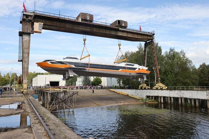 Первый «Метеор 120Р» для Нижегородской области спустили на воду в Чкаловске