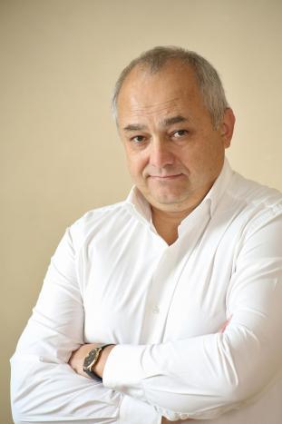 Председателем жюри фестиваля стал директор Нижегородского театрального училища имени Е.А. Евстигнеева Леонид Чигин